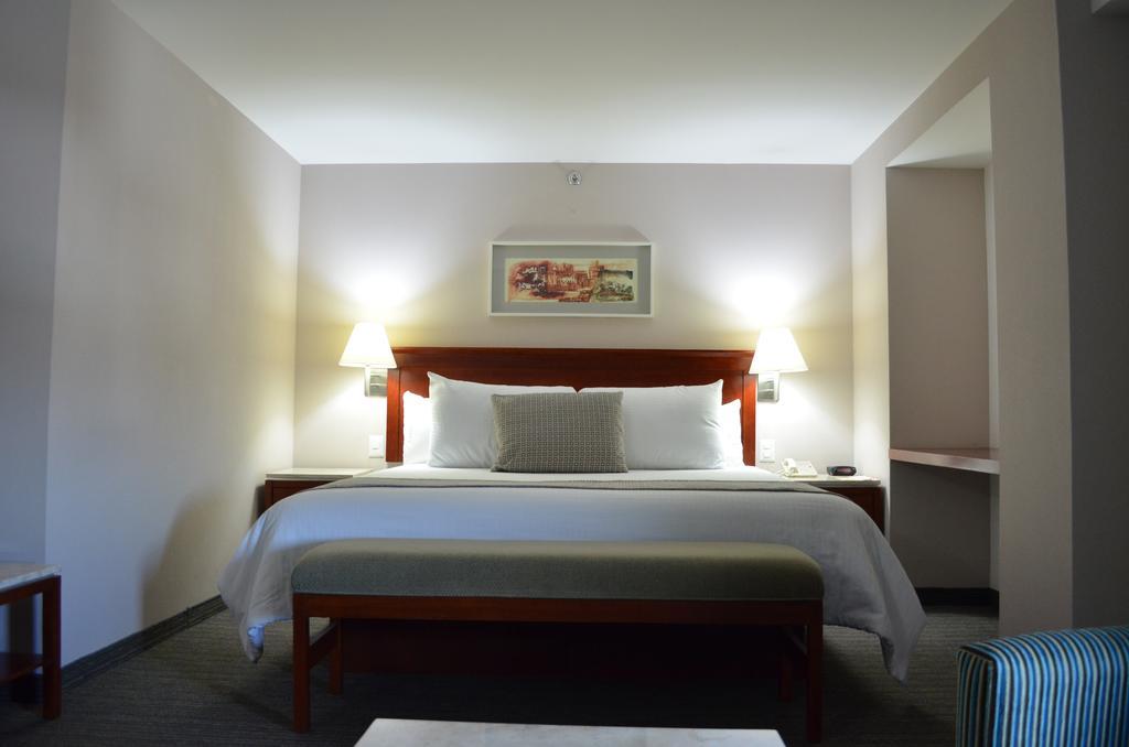 Casa Inn Business Hotel Celaya Екстер'єр фото